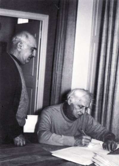 Iliazd et Max Ernst à Sillans en 1964